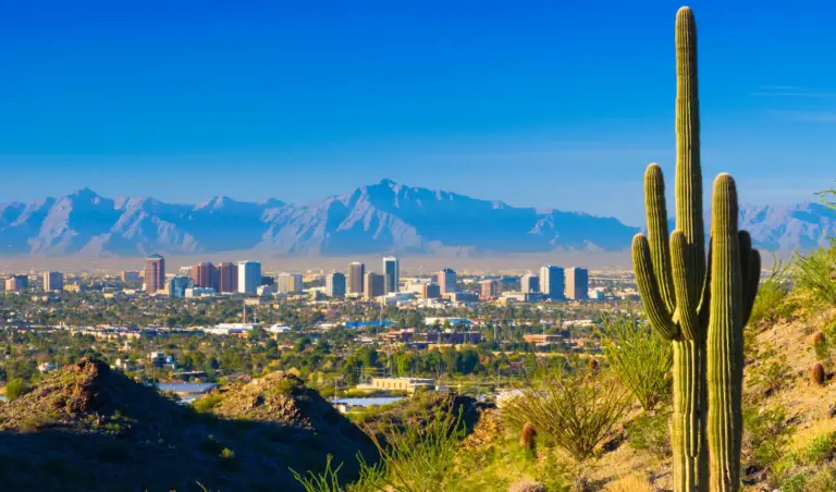 A distance shot of Phoenix, Arizona