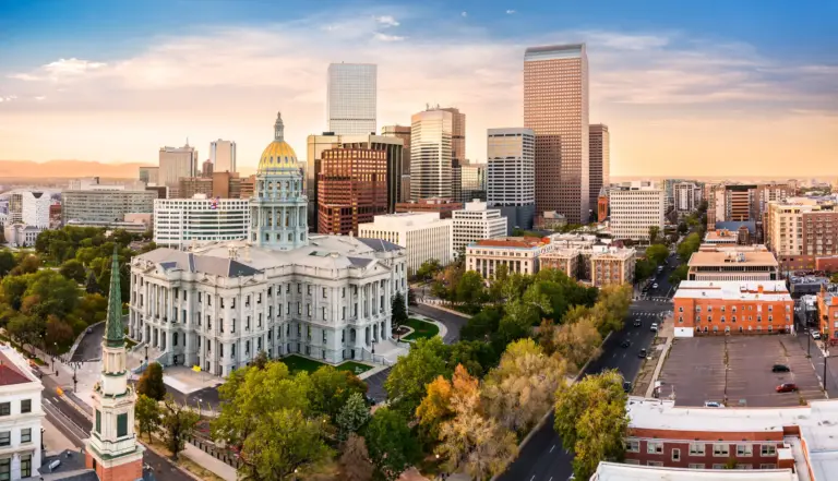 An overview of Colorado's capitol building.