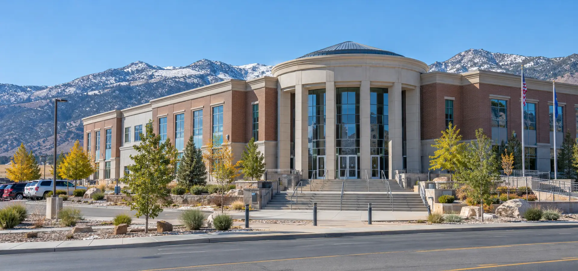 A shot of the Carson City courthouse.